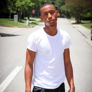 Meet your Posher, Ray